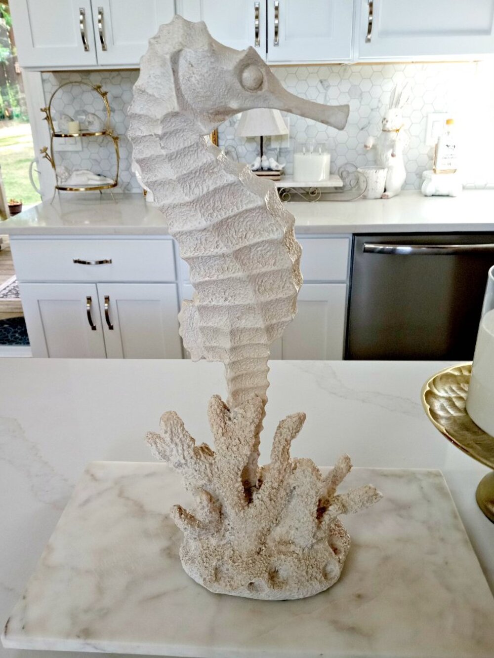 NEW! EXQUISITE 17 3/4  TALL SEAHORSE & CORAL STATUE DECOR - Picture 4 of 8